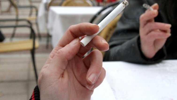 Пак поскъпват вносни цигари