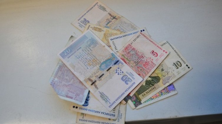 Здравната каса иска ремонт на бюджета си със 100 млн. лв. 