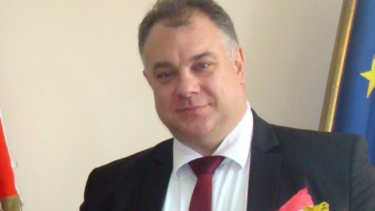 Ненков не казва дали ще остане министър, ако му предложат