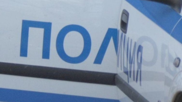 Мъж загина от паднала плоча след скандал със съсед