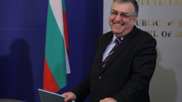 За да има кабинет, не трябва да има разпиляване на гласовете!