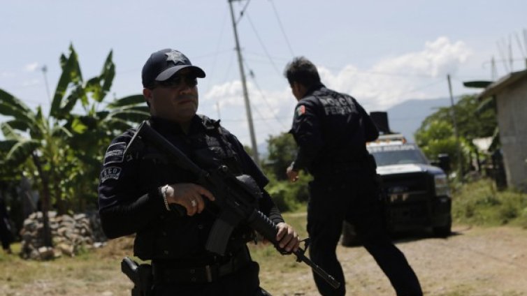 Застреляха мексикански активист в пряк ефир