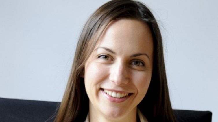 Наш евродепутат: Камерън да не разчита на популизъм 