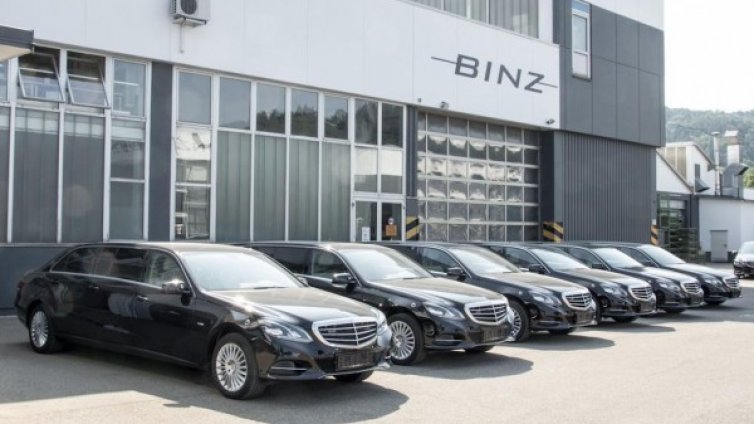 Mercedes-Benz E-Class с 6 врати