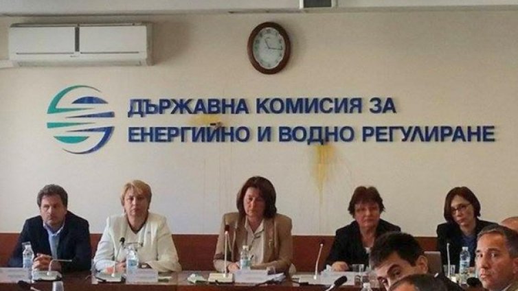 Шефът на ДКЕВР с 8393 лв. заплата, повече от на президент и премиер