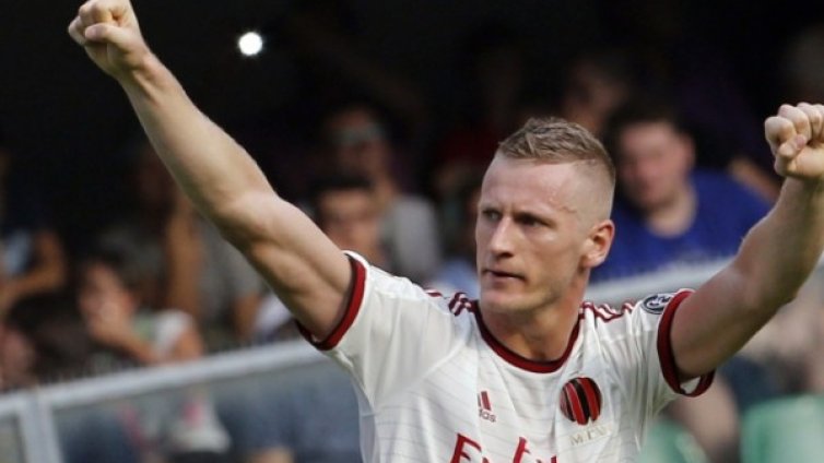 Ливърпул набеляза Игнасио Абате от Милан