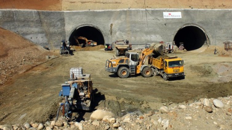 АПИ ще прекрати договора за Лот 4 на автомагистрала "Струма"