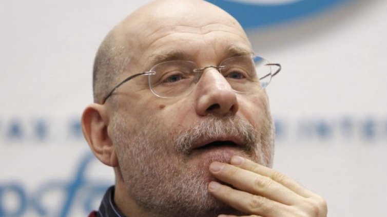 Путинизмът няма да издържи дълго, смята Борис Акунин