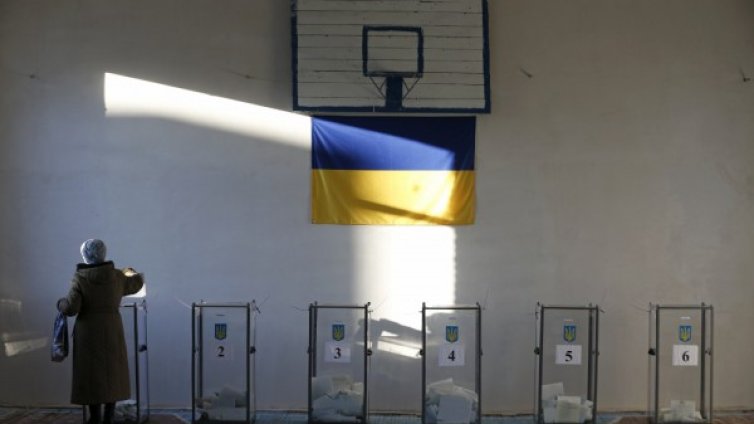 Изборите в Украйна - разрив с Русия и съветското минало