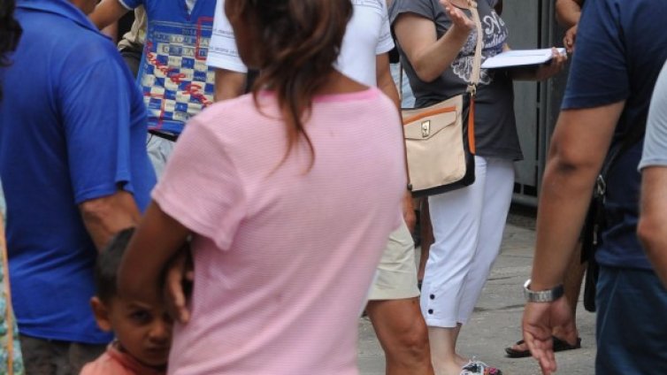 Джебчийки от Левски "заработват" президентски заплати в столицата 