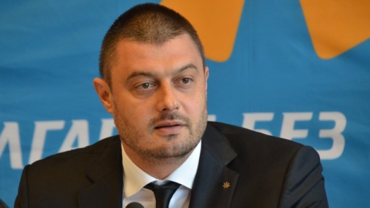 Бареков: ГЕРБ да си намери по-принципни политици за реформите