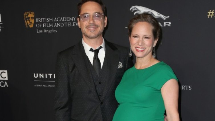 Робърт Дауни Джуниър ще гледа раждането на дъщеря си