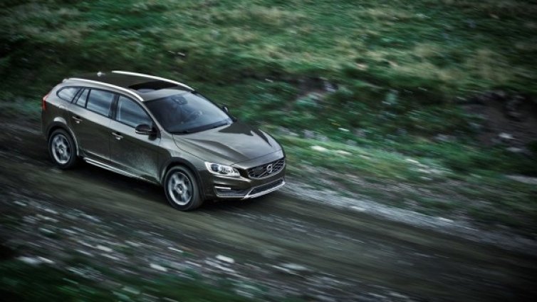 Cross Country версия и за Volvo V60