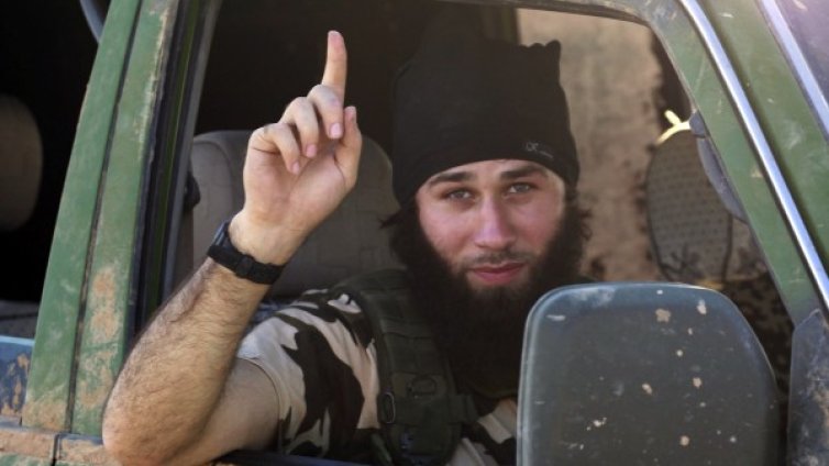 Бойците на ИД са животински жестоки, но и глупави злодеи