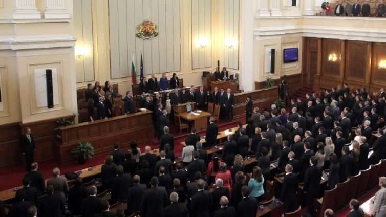 Депутатите да минат на психотест и тест за наркотици, иска ПФ