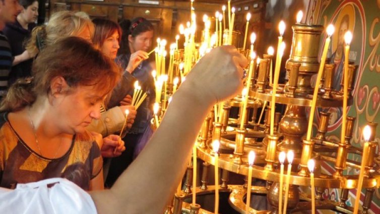 Почитаме паметта на Свети Мина, покровителят на семейството