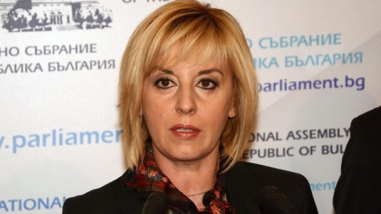 Да се заседава без кворум е арогантно за гражданите!