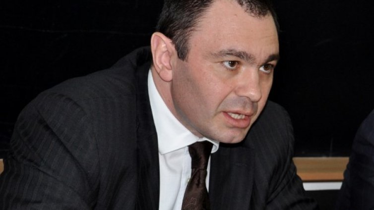 Лазаров отчете ръст на бежанския натиск и от Турция, и от Гърция