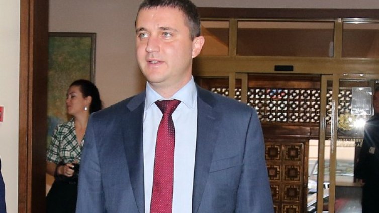 Ремонтът на бюджета узаконява неуспехите на Орешарски!