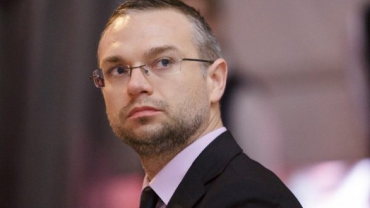 Какво представлява застраховката „Живот“ свързана с инвестиционен фонд 