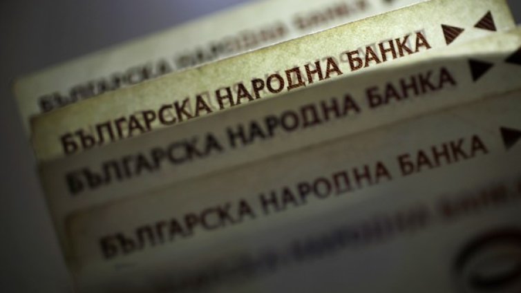 31-годишен мъж открадна над 3 бона от 57-годишна жена