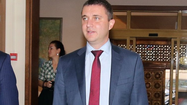 Държавата ще преговаря за външен дълг до 3 млрд. лв. 