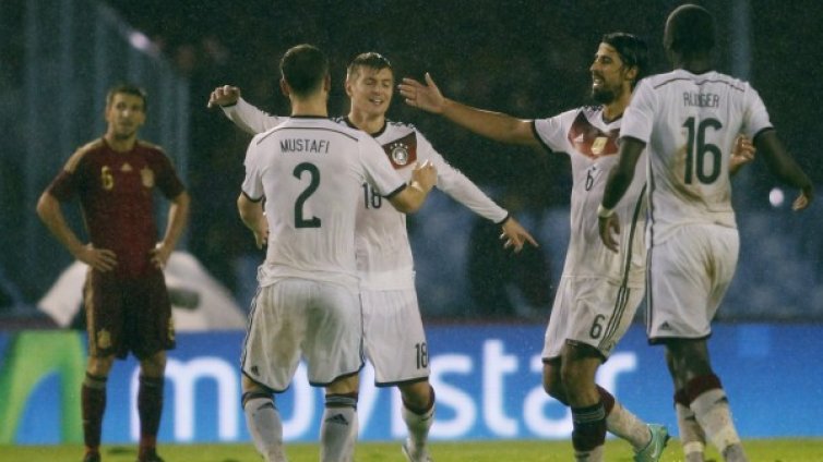 Бундестимът изпързаля "Ла Фурия" в дъжда