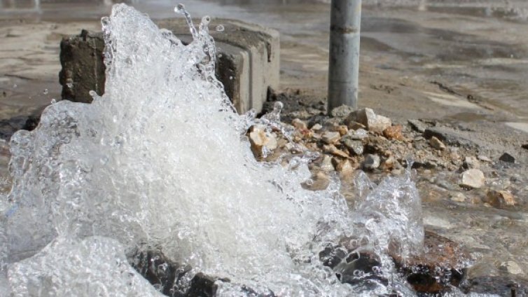 Спират водата в части от София днес