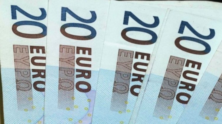 В Италия разбиха мрежа за фалшиви пари, засегната е била и България