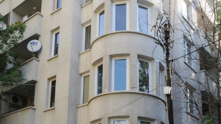 Българите вече влагат парите си в жилища, а не в депозити