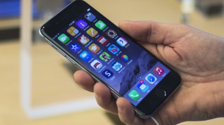 Доставките на смартфони ще достигнат рекорд през 2014 г.