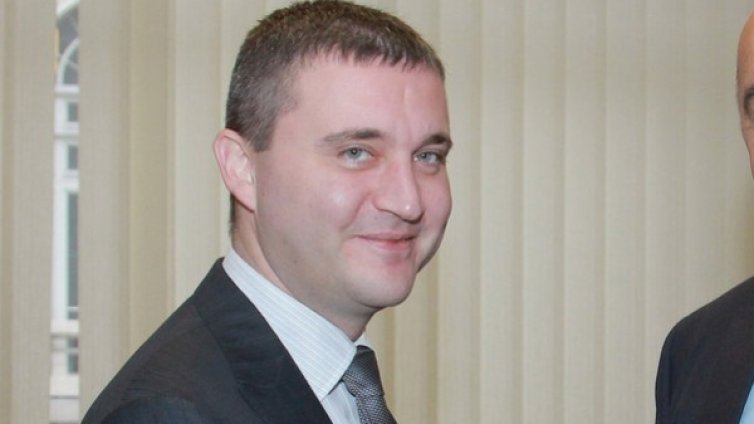 Коледните добавки - социална, а не пенсионна политика