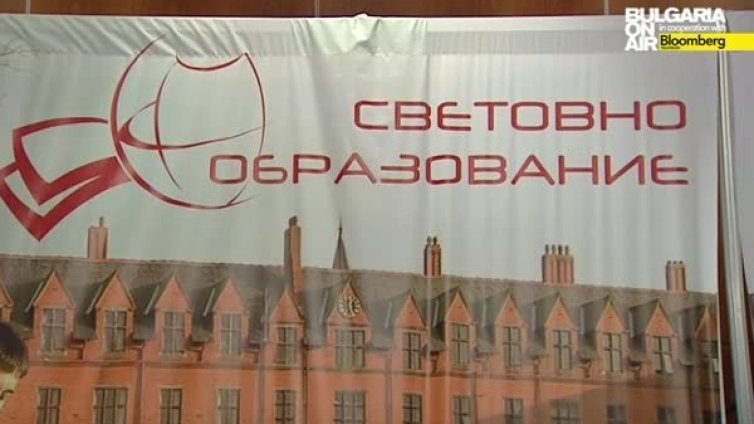 Все повече българчета избират средно образование зад граница
