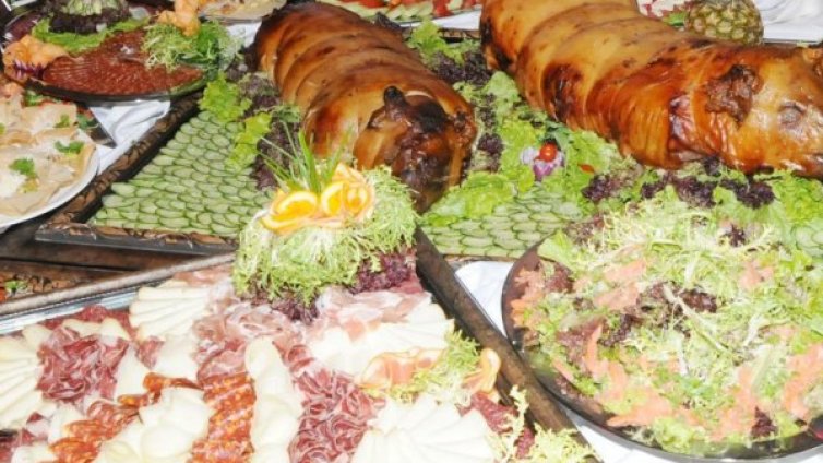 Експерти дебнат по празниците за некачествени храни