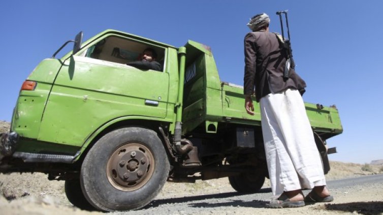 Ал Кайда в Йемен заплашва да обезглави американски заложник