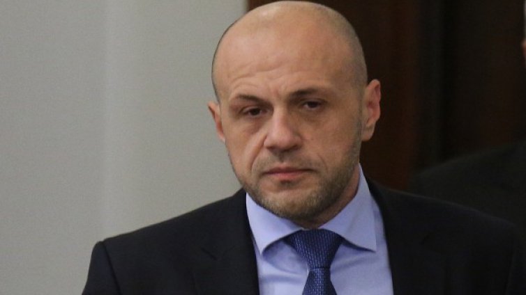  Министри пътуват към бедстващите райони, ще помагат