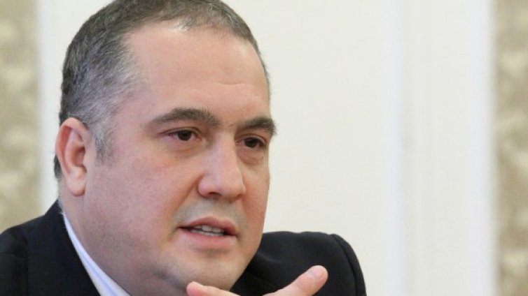 Слави Бинев можело да даде оставка до края на деня