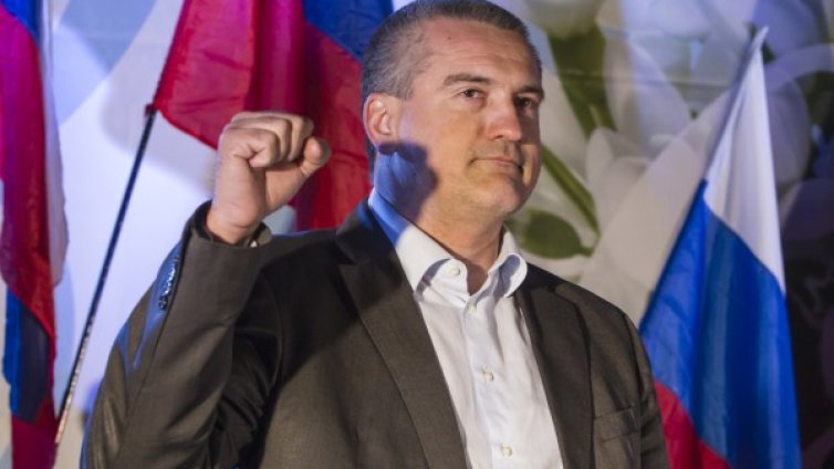 Лидерът на Крим е на преговори в Индия едновременно с Путин