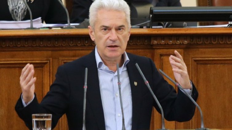 Сидеров: Да обявим френския посланик за персона нон грата