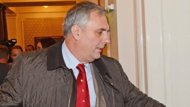 Станишев отрязал Калфин за лява среща в Брюксел