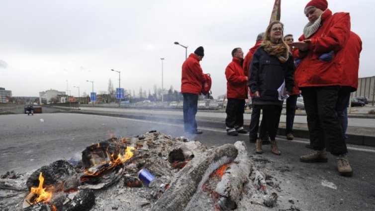 Белгия е под пълната блокада на общонационална стачка