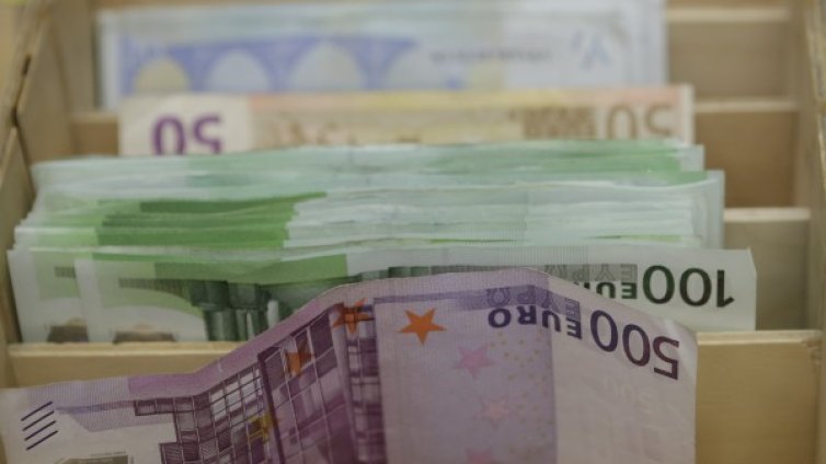 Общините ще покриват с безлихвени заеми корекции по европроекти