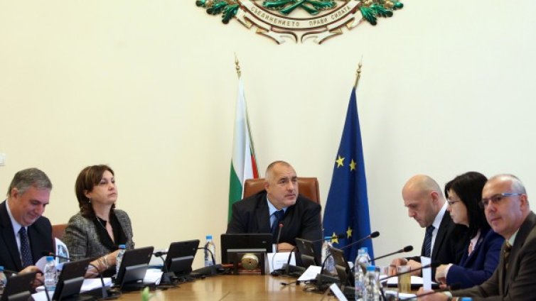 Минималната заплата скача на два пъти догодина