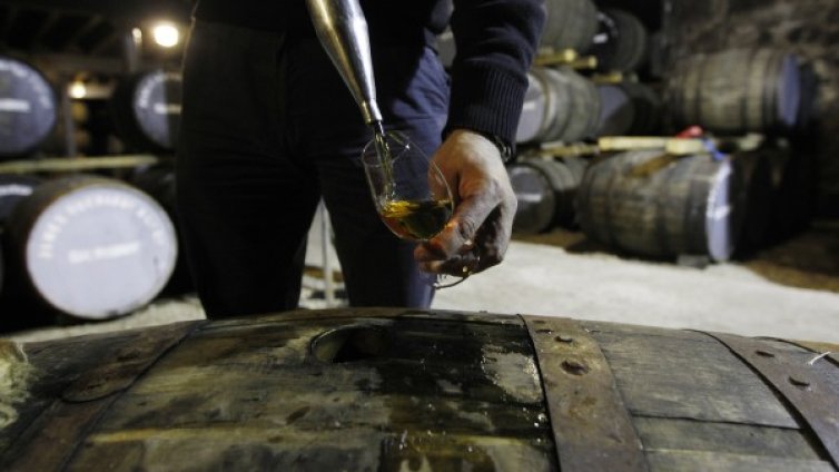 Как производители на алкохол искат да привлекат богаташите?