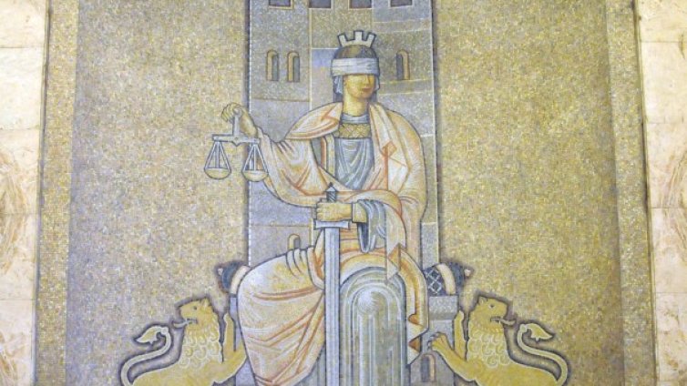 Арестуваха шуменец с присъда във Франция