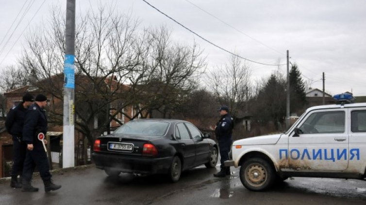 Погребаха полицая, загинал при катастрофата край Горно Ябълково