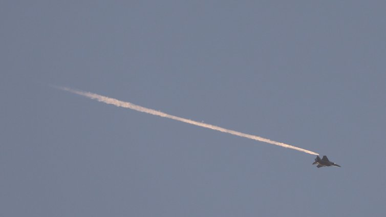 Япония разполага F-15J във Великобритания