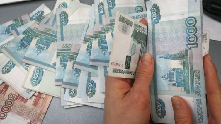 Съветският модел за валутен контрол - спасителен за Русия