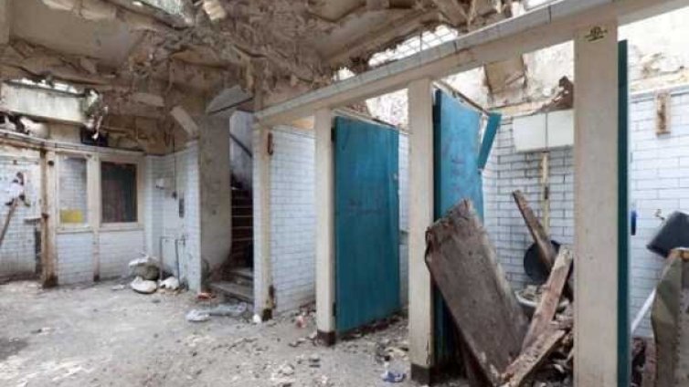 От порутена публична тоалетна до луксозен апартамент