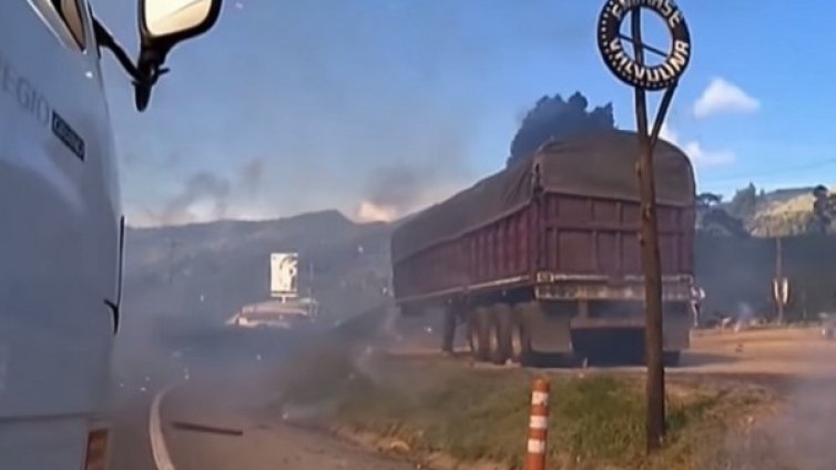 Мъж засне взрив във фабрика за фойерверки в Колумбия